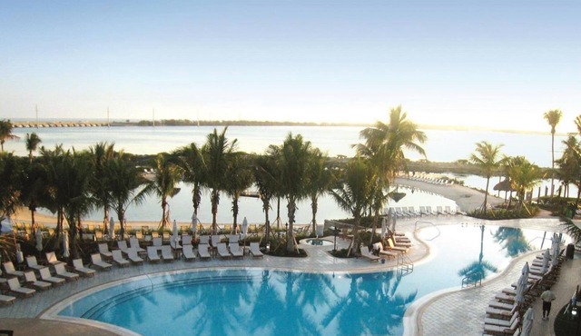 Fully Equipped Kitchen and Pool Access Make this an Easy Choice for your Stay!