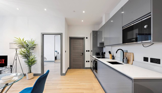 Fully equipped Modern Apartment | Close to Central London✨