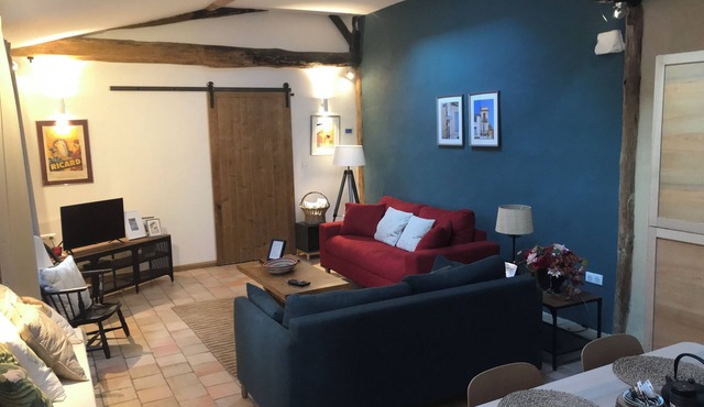 Fully equipped, modern studio in the most charming B&B in the heart of Ribérac.
