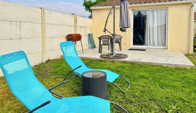 Fully-equipped one-bedroom house near the Medoc châteaux