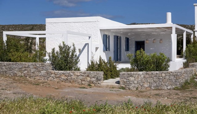 Fully Equipped Renovated House By The Sea
