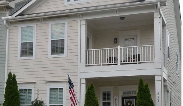 FULLY FURNISHED - 12 OAKS