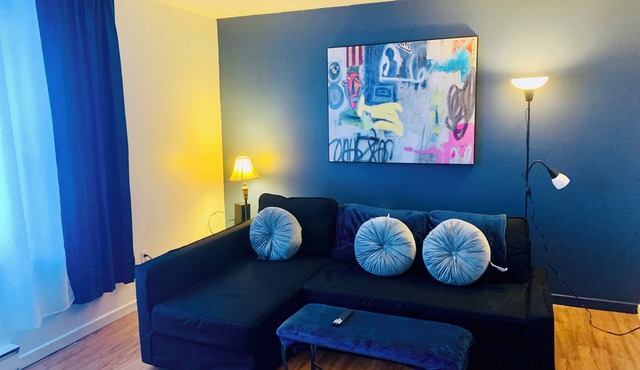 Fully furnished 2 bedrooms townhouse