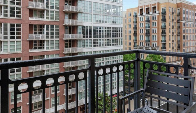 Fully furnished 2-bedroom unit - perfect location for celebrating 4th of July!