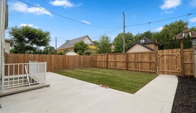 Fully Furnished 2 bedroom house in Windsor