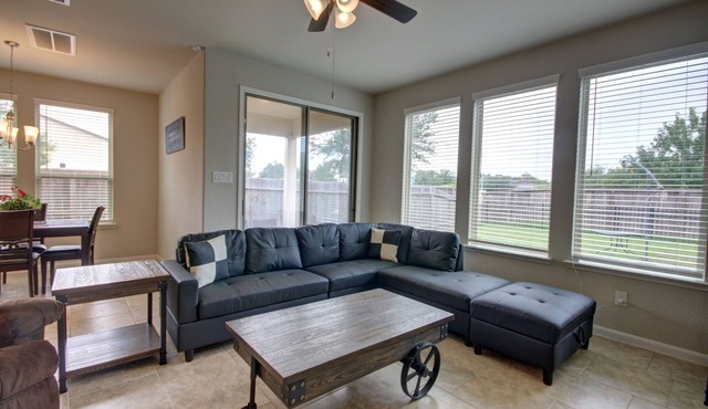 Fully Furnished 3-Bedroom Townhouse With Backyard ~ Double Story (Pet Friendly!)