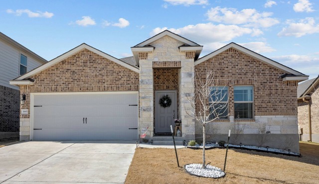 Fully furnished 3-bedroom house in sought after Three Creeks in Belton