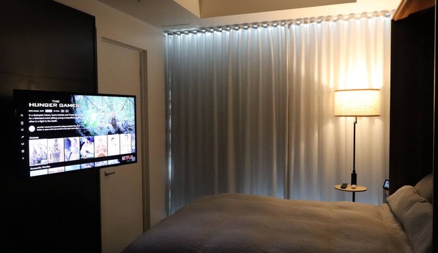 Fully Furnished - 325 SQ Downtown Montreal, Studio