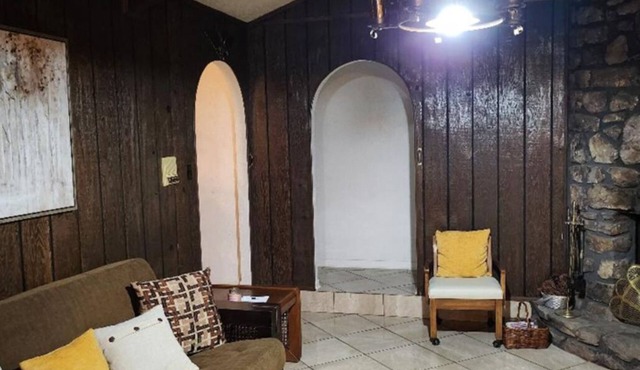 FULLY FURNISHED 3BR/2BA PATIO HOME