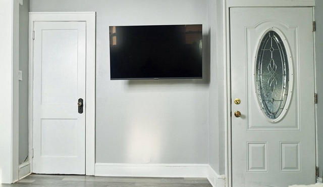 Fully Furnished 4 bedrooms All Utilities & WiFi included.