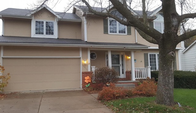 Fully furnished 5 bedroom home in a nice neighborhood