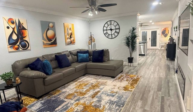Fully Furnished Corporate Rental, Free parking, Family Friendly