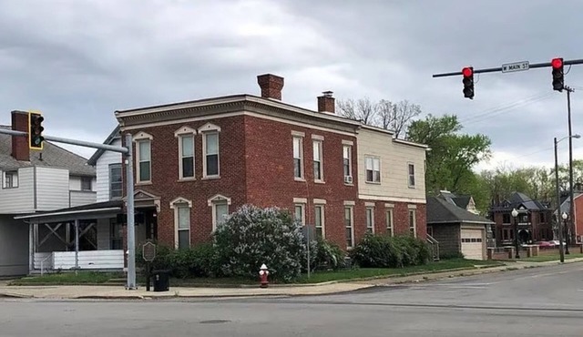 Fully Furnished Downtown Chillicothe Home 2BR, Parking, WiFi, Walk Everywhere