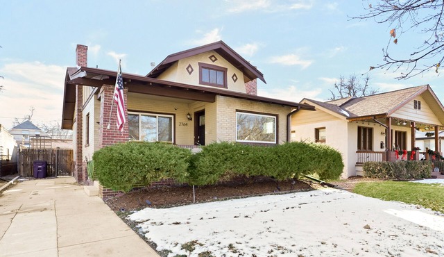 Fully Furnished - Executive Rental/Temp Housing/Remote Working Home