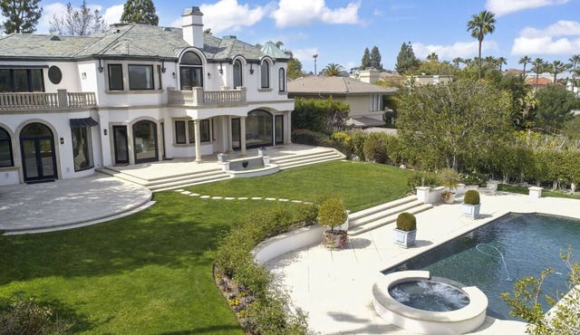 Fully Furnished Gated Beverly Hills Estate