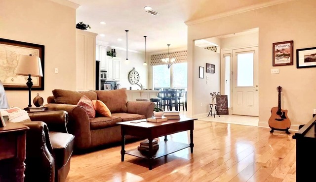 Fully furnished home perfect for traveling professionals