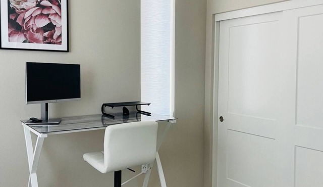 Fully Furnished Luxury Condo in the Best Location!