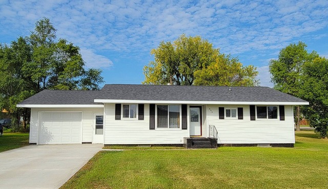 Fully furnished, newly remodeled house with heated attached garage.
