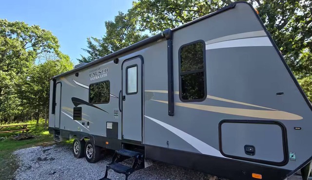 Fully Furnished RV/Camper at Rocky Ridge Resort!