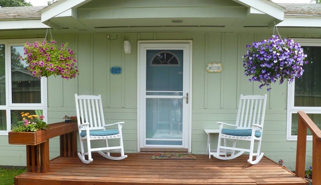 Fully furnished, totally private two bedroom duplex/house or four bedrooms......