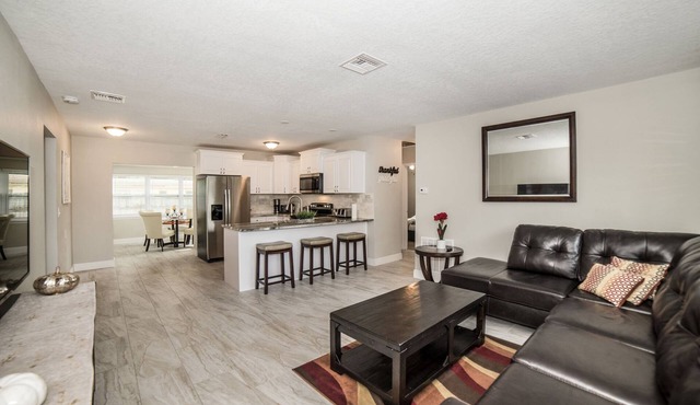 Fully Furnished W/All Utilities