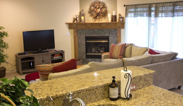 Fully Furnished Whole DuPont House near JBLM