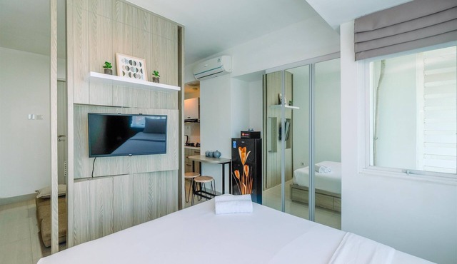 Fully Furnished With Comfy Design Studio Grand Kamala Lagoon Apartment