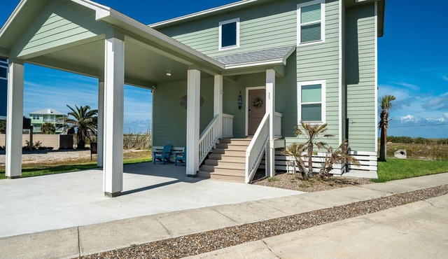Fully Loaded 5 Star *New* Lux Home!