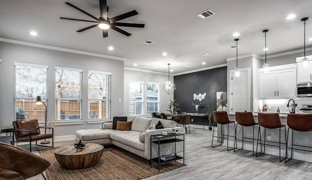 Fully Loaded Modern Home - | Firepit | BBQ+ More