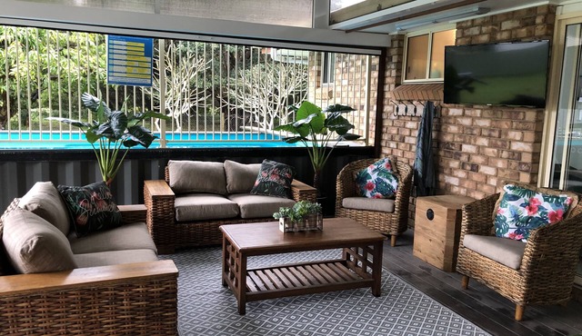 Fully Pet Friendly Home with Pool & Boat Parking