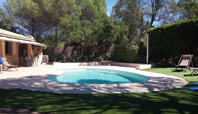 Fully private house with swimming pool with view on Esterel -10% 23.08 to 20.09