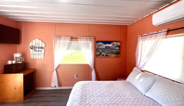 Fully Remodeled Beach Cabana