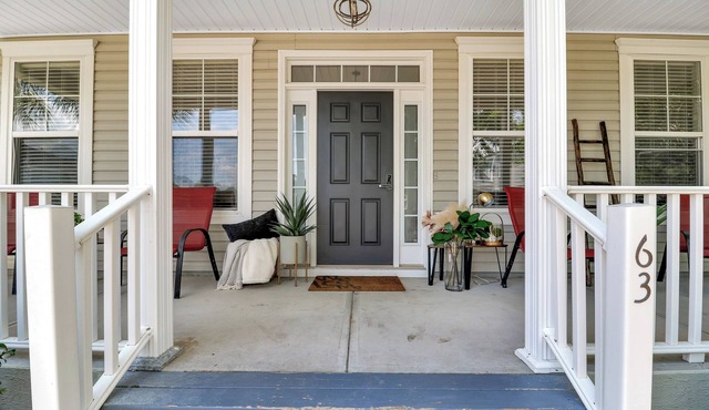 Fully Remodeled Bluffton House with In-law Apartment for Large Groups