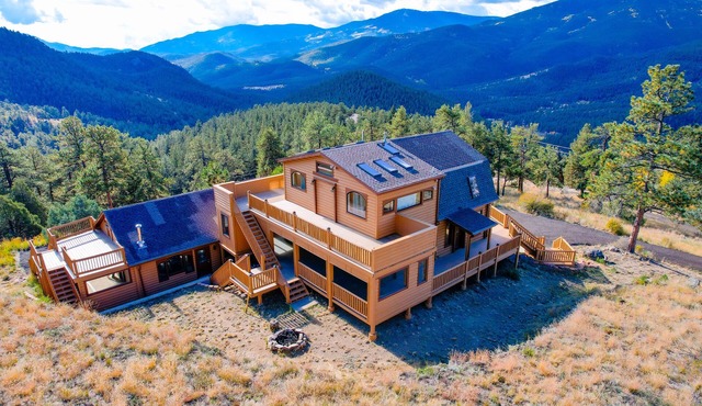 Fully Remodeled Cabin with breathtaking views