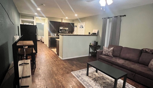 Fully remodeled Duplex unit B