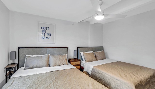 Fully Renovated 1 Bed Room Beach Suite #4