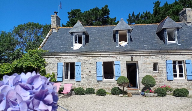 Fully renovated 1851 farmhouse near the sea