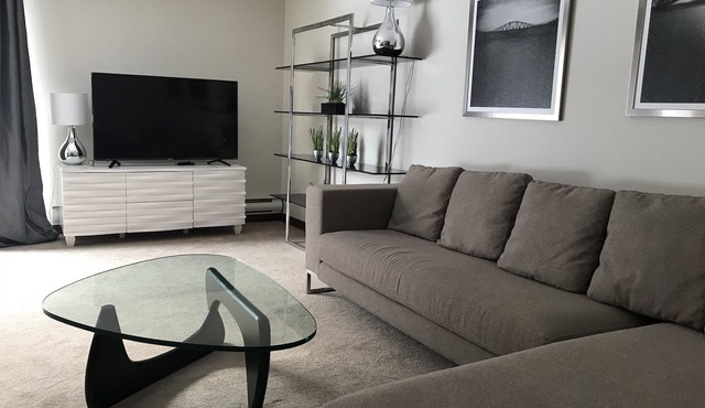 Fully Renovated 2 Bed, 1 Bath Apartment near 8th Street