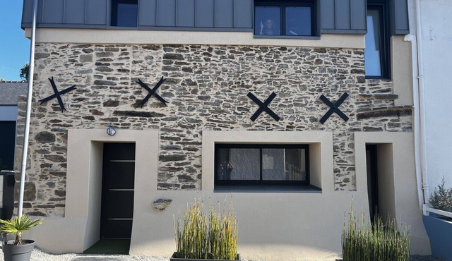 Fully renovated 80m2 building 5 mns from Nantes