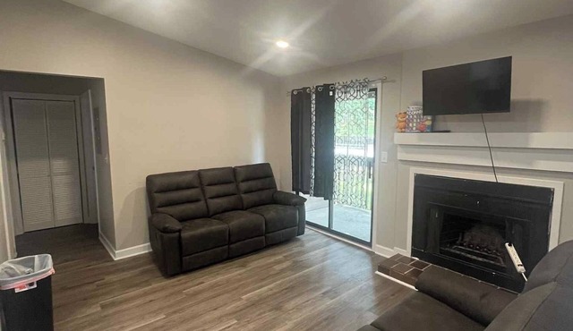 Fully renovated and Spacious 2-bedroom and 1 bathroom apartment.