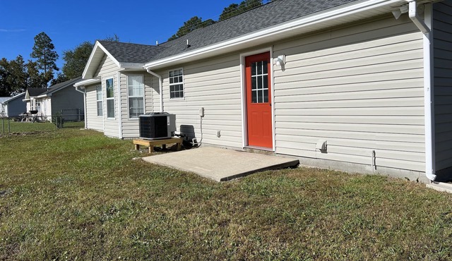 Fully Renovated Cozy Family Retreat Home!