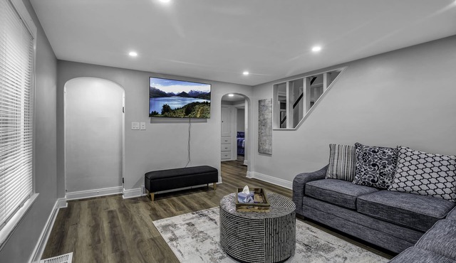 Fully renovated house in Bowmansville/Depew