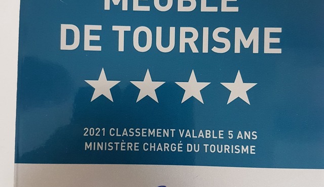 fully renovated house in the village center - enclosed garden