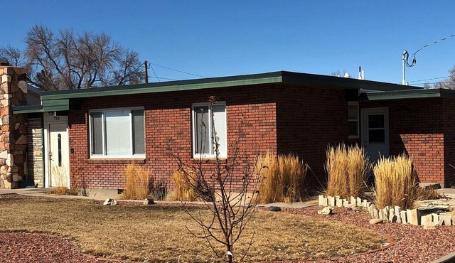 Fully renovated house next to Southside Park - quiet location off of main street