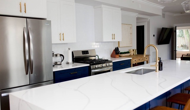 Fully renovated - 12ft island - 1.2G Wifi