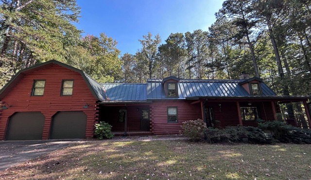 Fully Renovated Serene Log Cabin Escape in NW Metro ATL Powder Springs West Cobb
