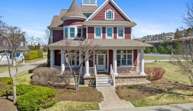Fully Renovated Village Beach
