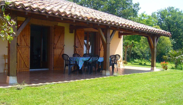 Fully restored cottage, overlooking the Gers countryside and the Pyrenees