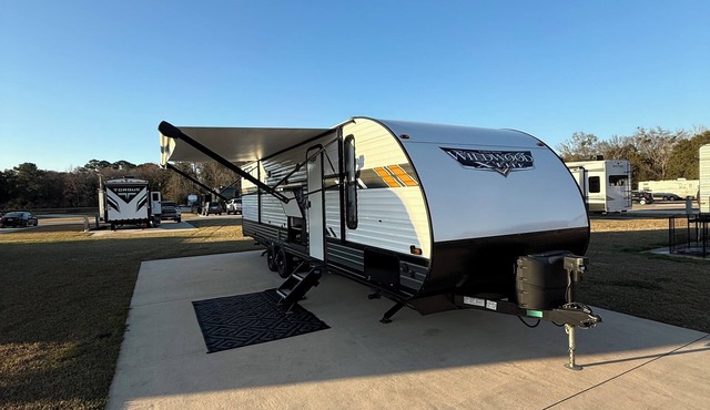 fully set up camper ready to go, located at Homestead RV Community park