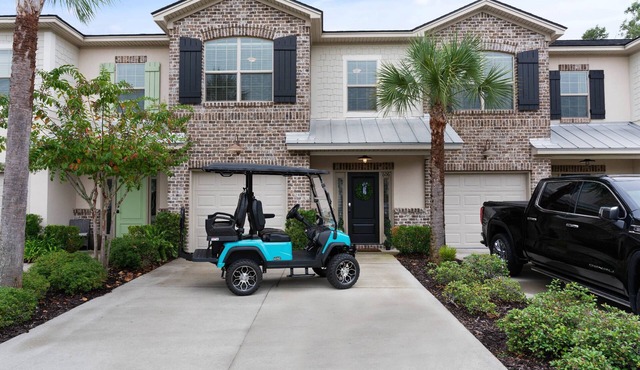 Fully Stocked Kitchen | Golf Cart | Bikes | Beach Gear | Large Master Suite | Pool | Screen Porch